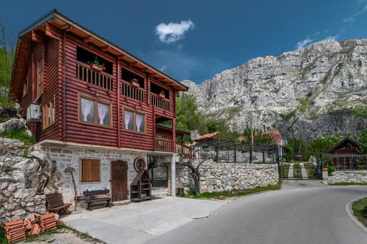 Holiday Village Ostrog Niksic Exterior foto