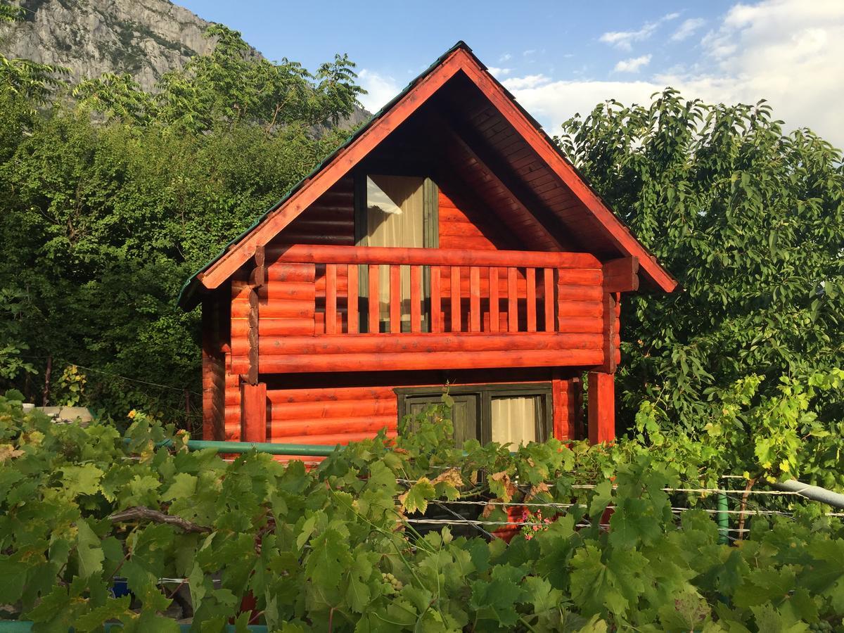 Holiday Village Ostrog Niksic Exterior foto